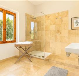 8 Bedroom Villa with Pool near Certaldo, Tuscany, Sleeps 14 - 15